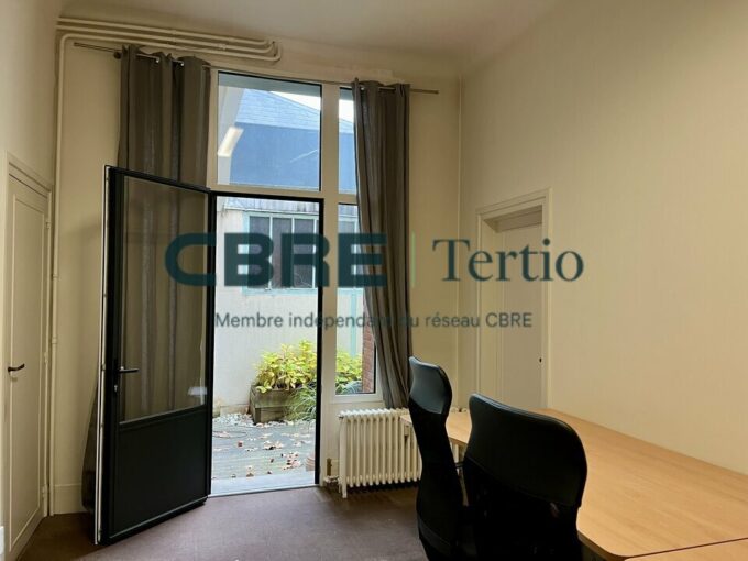 BUREAUX A LOUER / TOURS JAURES