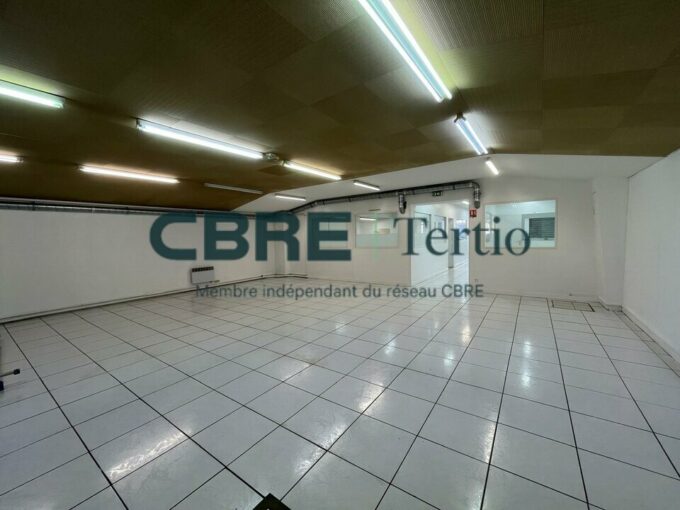LOCAL COMMERCIAL 196M² A VENDRE SUR AXE PASSANT / QUARTIER STRASBOURG – FEBVOTTE PROCHE 2 LIONS