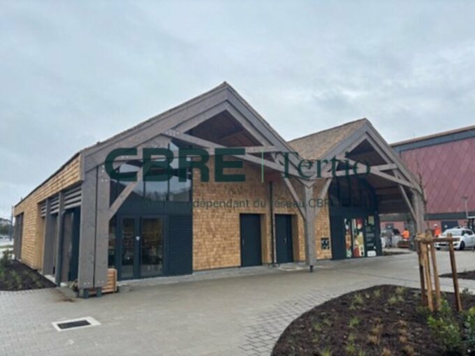 Location local commercial 2 Lions de 126m²