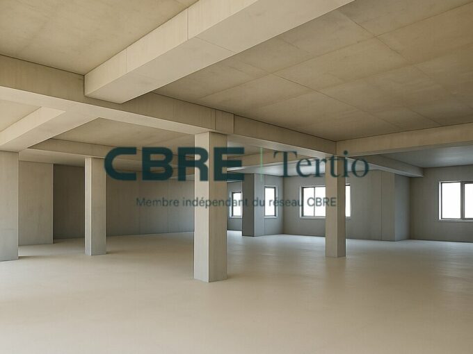 A VENDRE – La Riche / Local commercial neuf