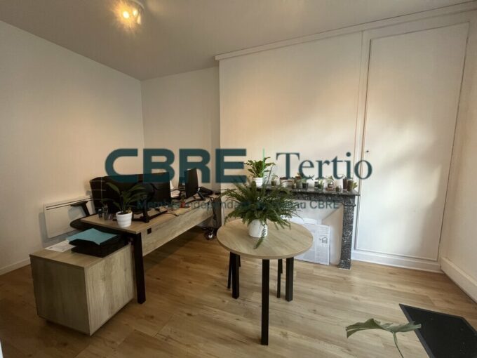 BUREAUX EN CENTRE-VILLE A 2MIN DE LA GARE!