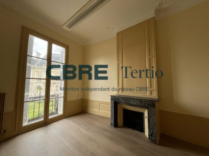 BUREAUX PLACE JEAN JAURES / TOURS CENTRE