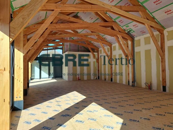 Location local commercial 2 Lions de 126m²