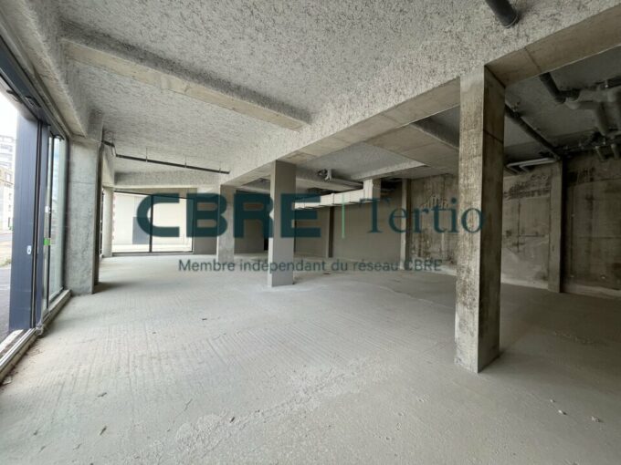 COMMERCES A TOURS CENTRE