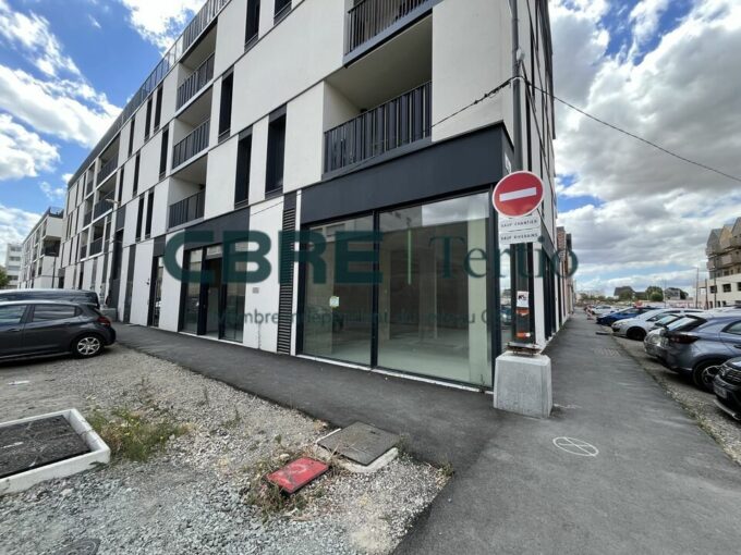 COMMERCES A TOURS CENTRE