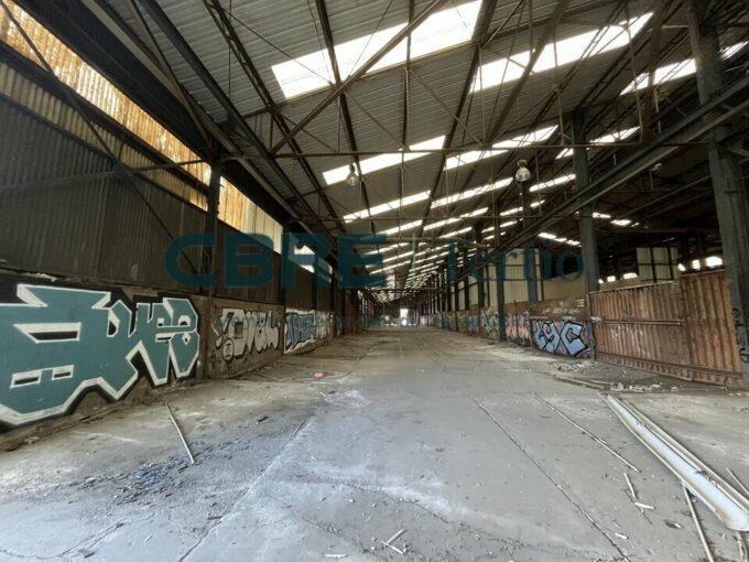 A VENDRE – ENTREPOT- ZI MENNETON