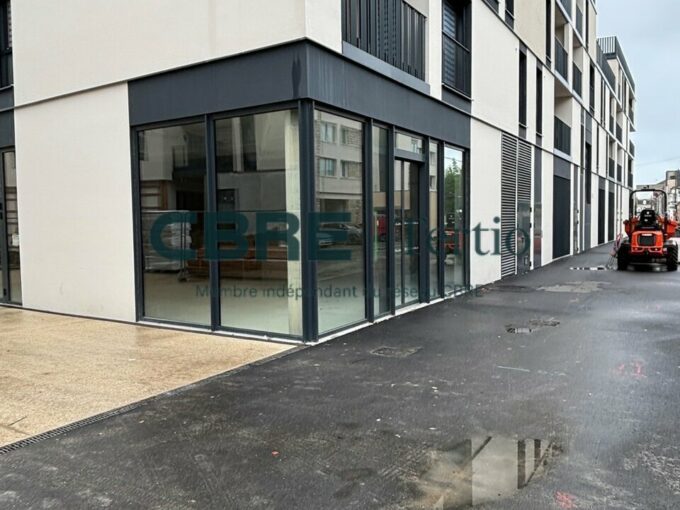 COMMERCES A TOURS CENTRE