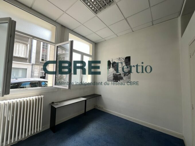 HYPERCENTRE DE TOURS – Local professionnel