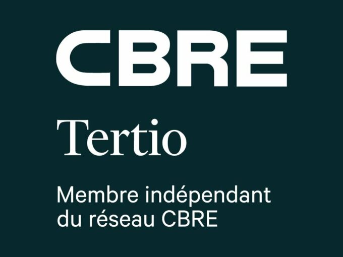 LOCAL COMMERCIAL AXE PASSANT AVEC PARKING / Tours Nord