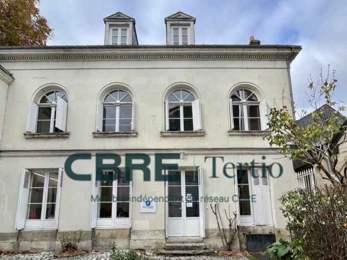 BUREAUX EN CENTRE-VILLE A 2MIN DE LA GARE!