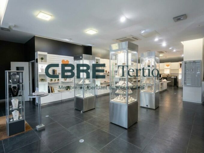 Local commercial à louer – 120m² environ – Place Jean Jaurès Tours Hypercentre